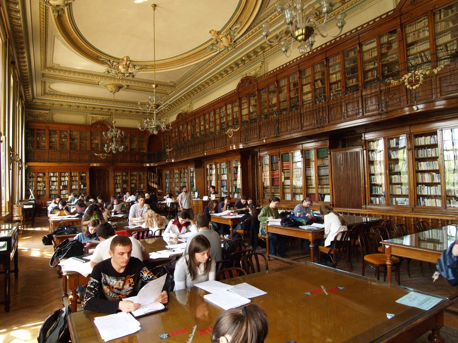 Thoma Ionescu Reading Room at Carol Davila University